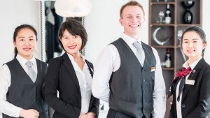 Choose the right hotel management company